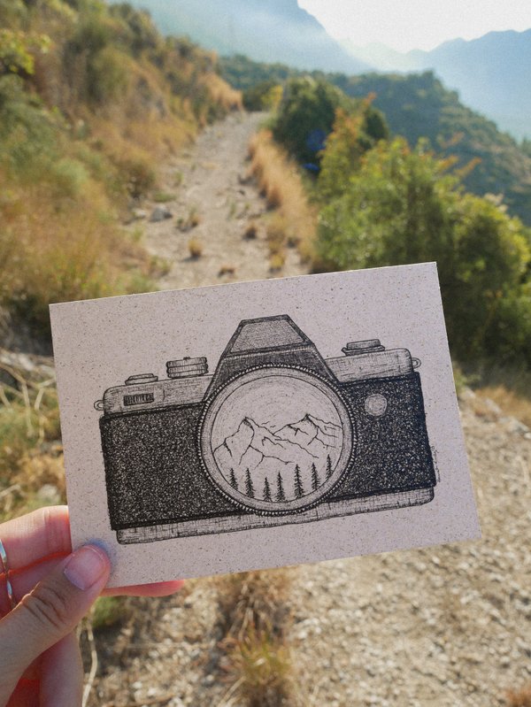 Graspapierkarte Kamera mit Bergblick